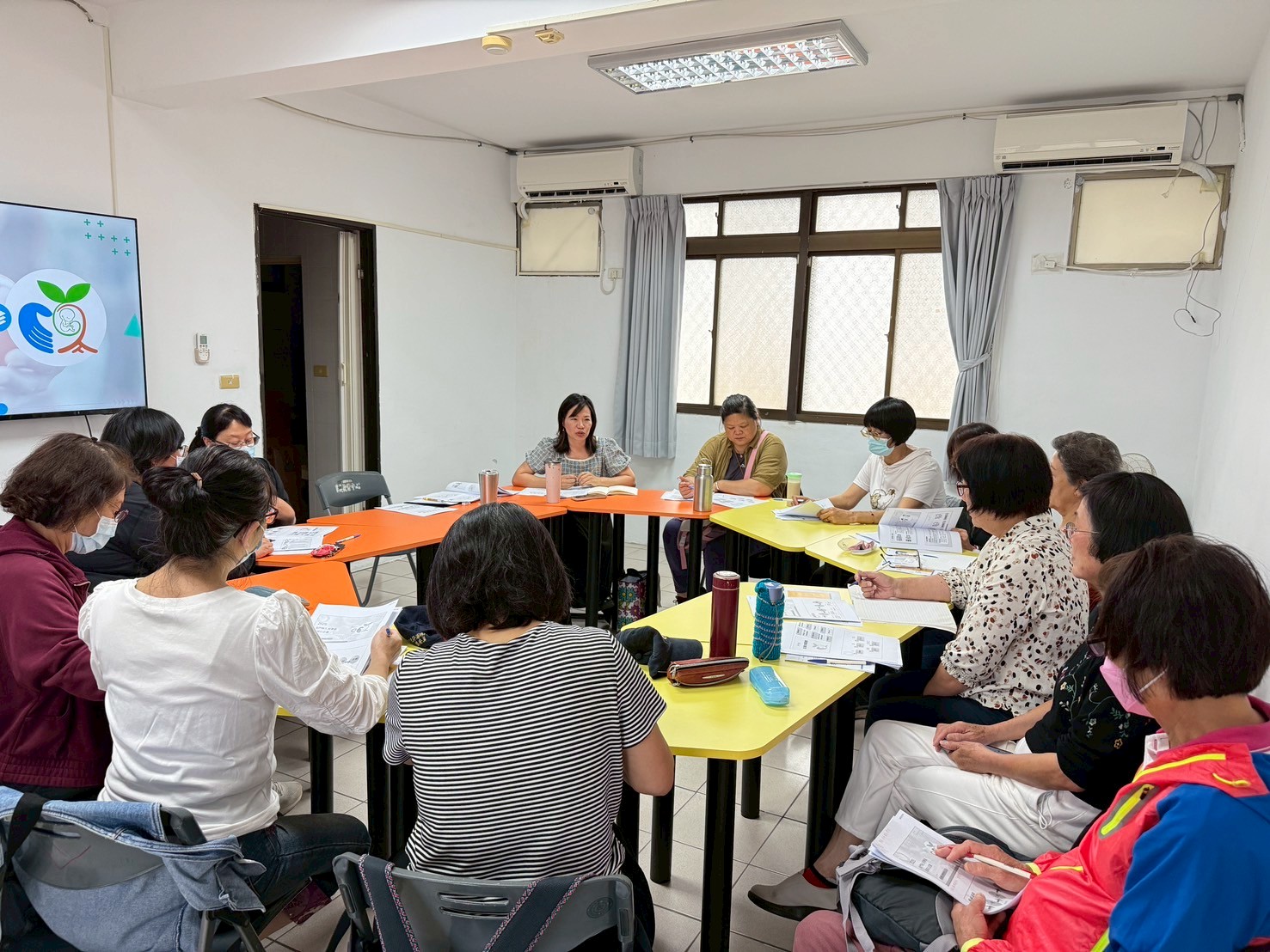 1140424志工在職訓練 -扎根零歲教育的重要性與核心